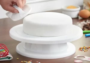 تزئین کیک چیست